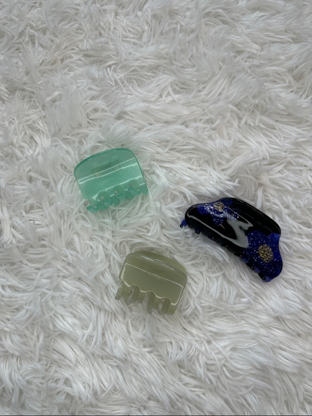 Madewell Trio of Mini Oval Hair Claws in Mint, Olive, and Navy